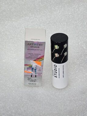 Artistry Studio Los Angeles Edition Lights Camera Face Stick 5.8g / 0.19 Oz